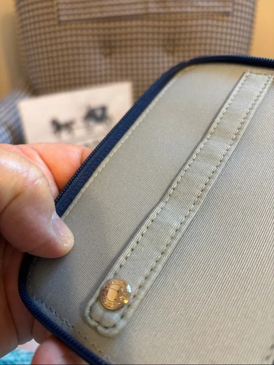 Coach Pastel Purple, Teal & Cream Travel Cosmetic Case in Myra print; rare find - Picture 8 of 8